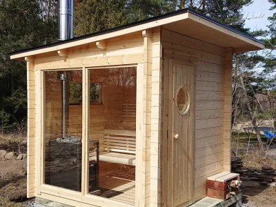 Iron & Oak Bathhouse
